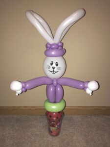 Balloon Rabbit wearing a hat candy cup